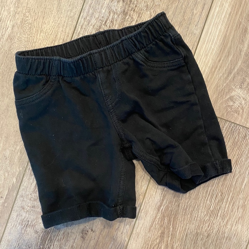🆓🛳 Black Stretch Shorts